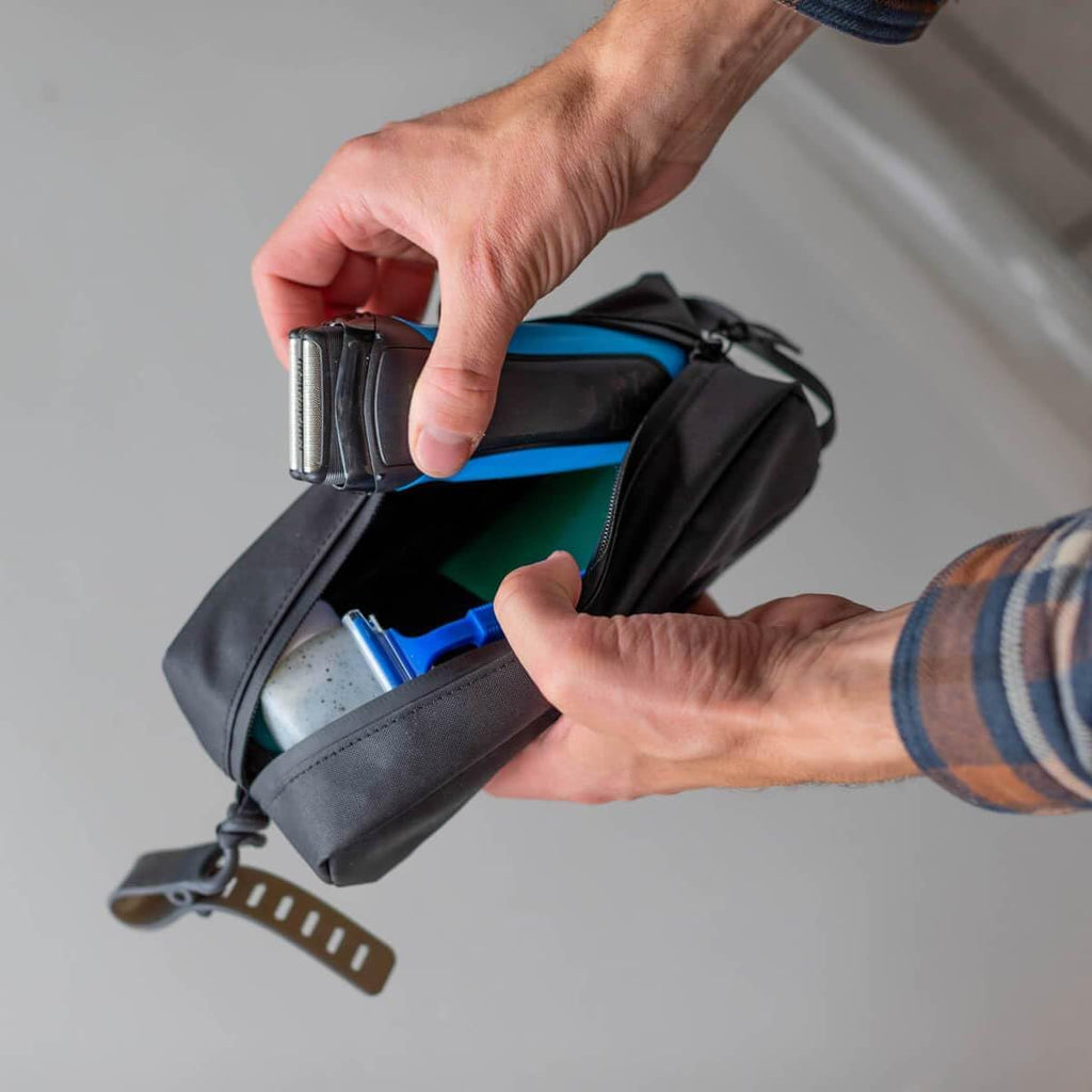 Gravel Mini Hanging Toiletry Bag – Compact, Water-Resistant for Travel (Black)